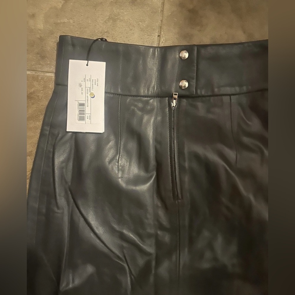 IRO WOMEN’S LAMB LEATHER SKIRT, SIZE 23W, Retail $995, Brand New W/Tags - Picture 2 of 7